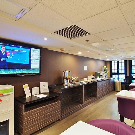 The Bauhinia Hotel - Central Хонконг Екстериор снимка