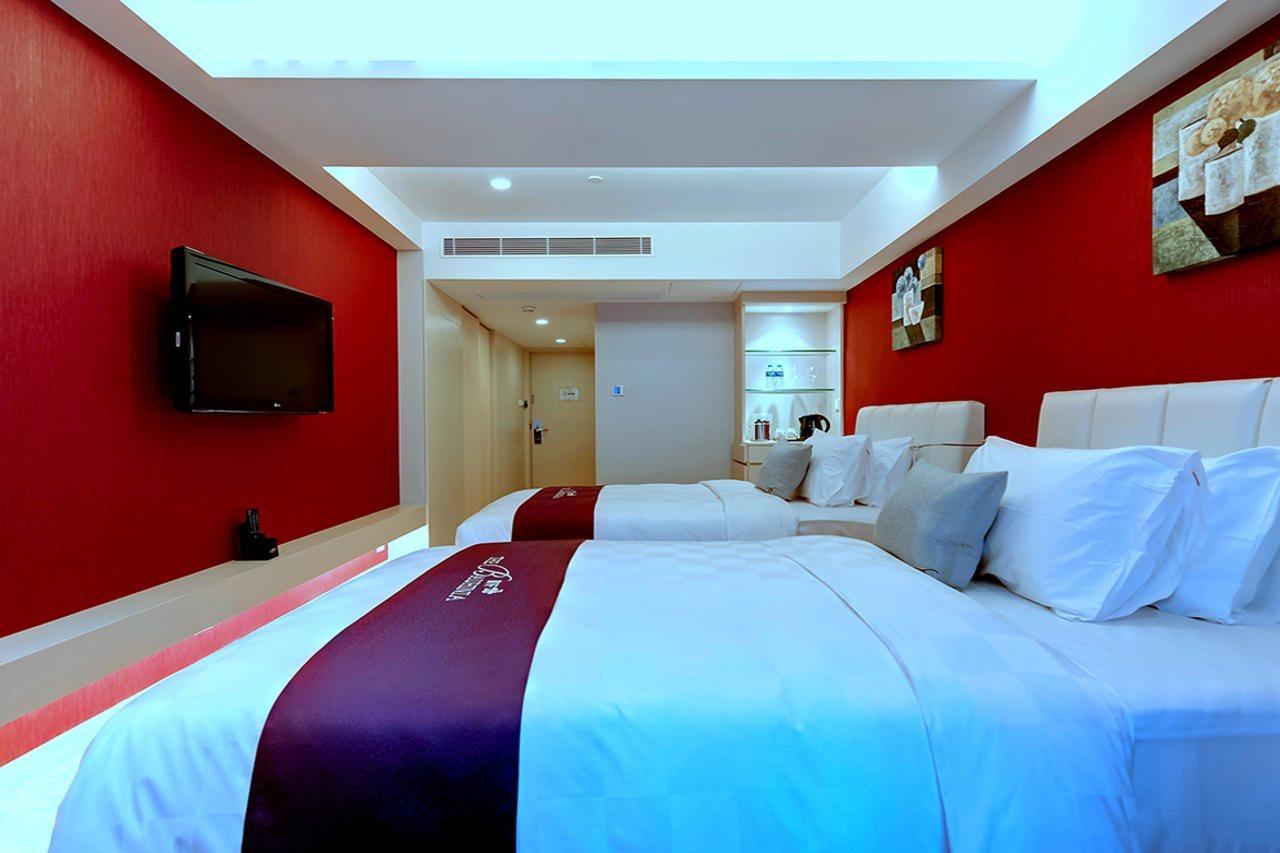 The Bauhinia Hotel - Central Хонконг Екстериор снимка