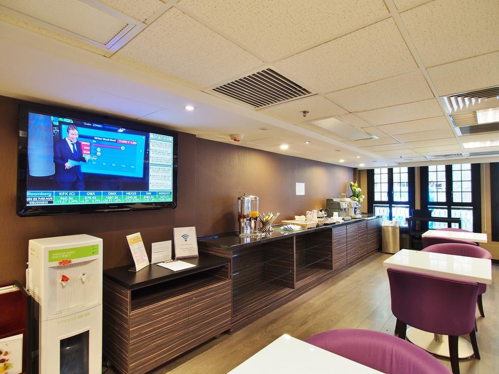 The Bauhinia Hotel - Central Хонконг Екстериор снимка