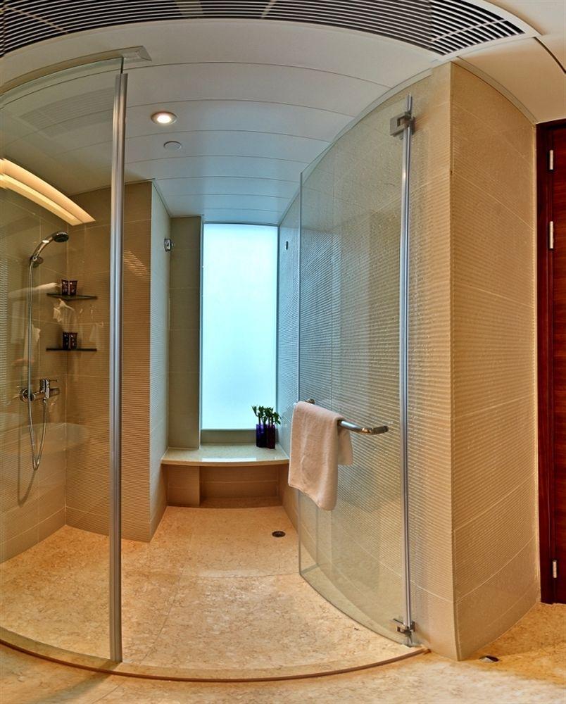 The Bauhinia Hotel - Central Хонконг Екстериор снимка